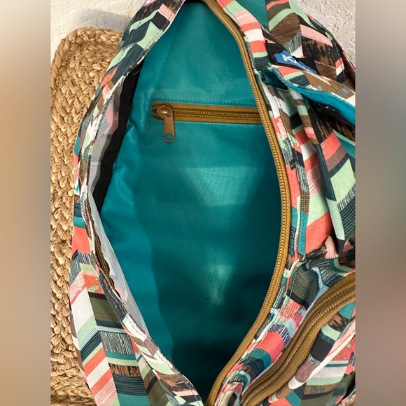 NWOT KAVU Rope Sling Bag – Multicolor Chevron Print – Adjustable Crossbody - Picture 7 of 7
